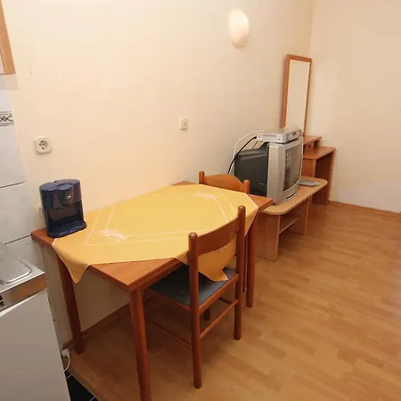 Studio Razanac 5766b 公寓